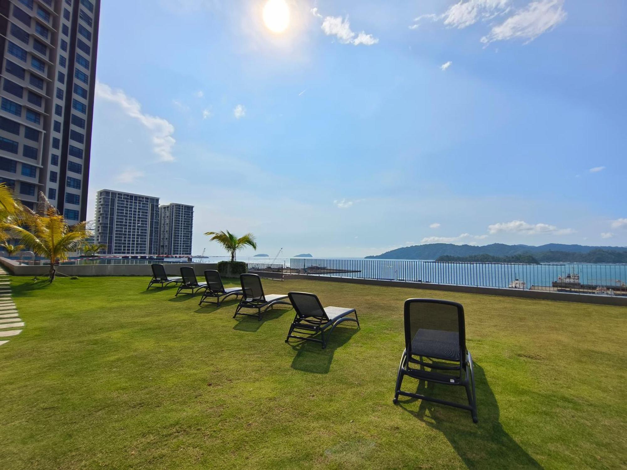 Just Chillin Jq Seaview Apartment Kota Kinabalu Exterior photo