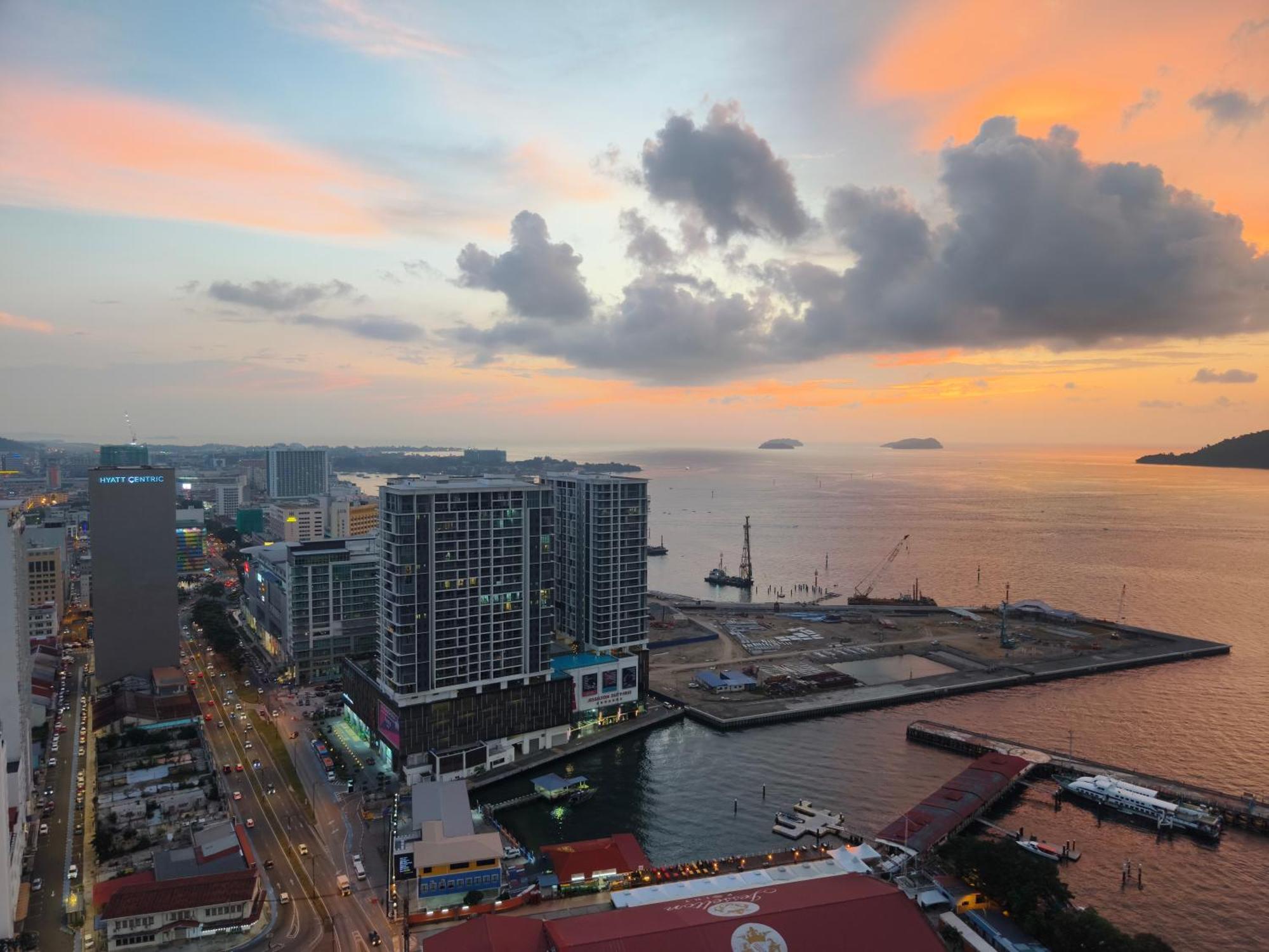 Just Chillin Jq Seaview Apartment Kota Kinabalu Exterior photo